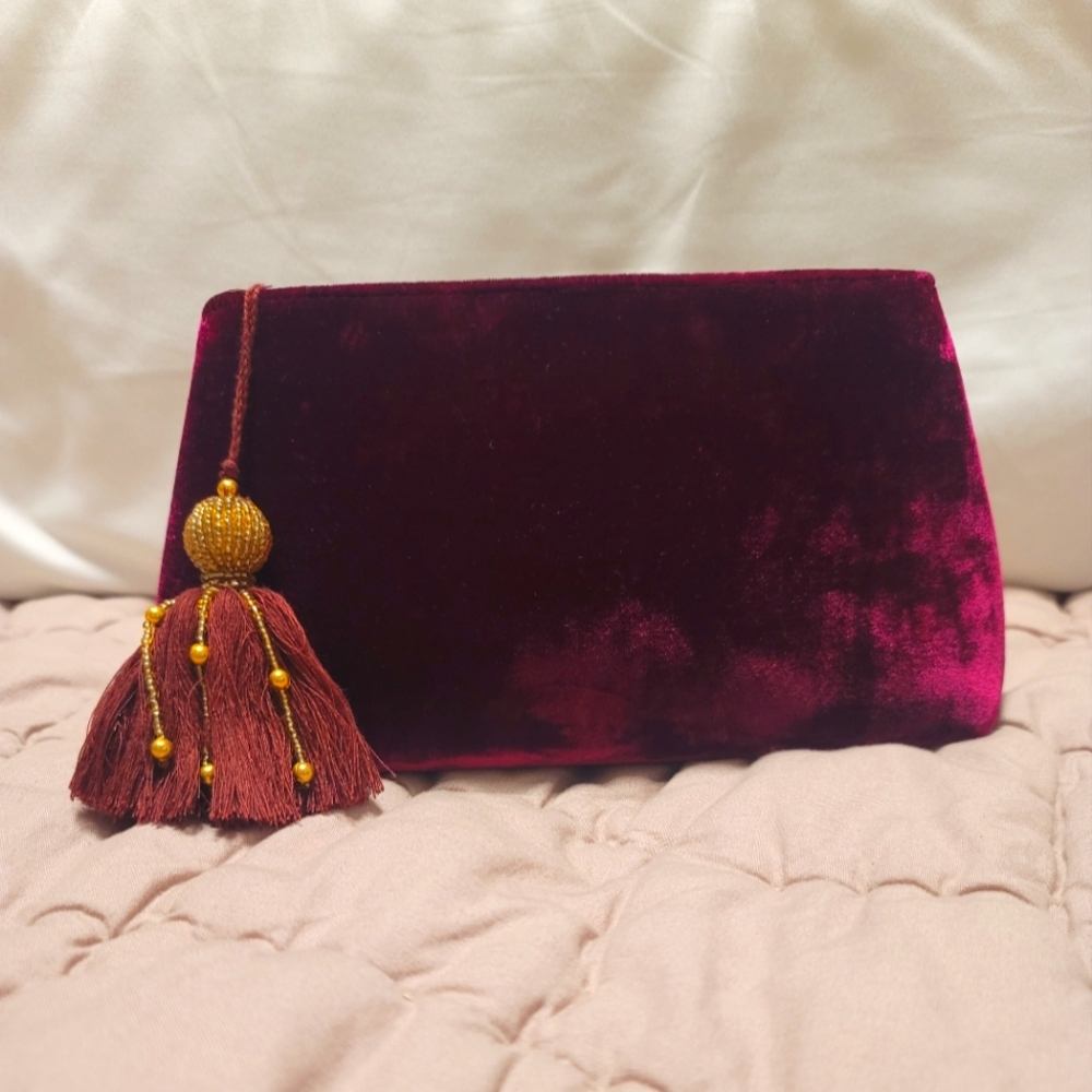 Elegant Maroon/Burgundy Velvet Clutch with Tassel
